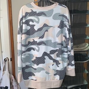 Light Camo Pullover